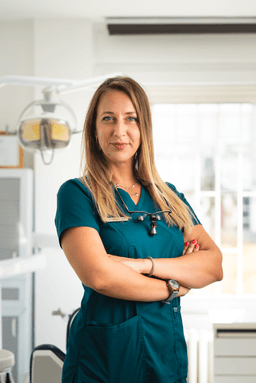 Dr. Andrea Sudimac — stomatolog