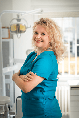Dr. Sonja Mrdjenović — stomatolog